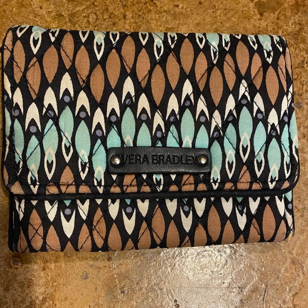 Vera Bradley Petite Trifold‎ Wallet in SIERRA STREAM cotton print